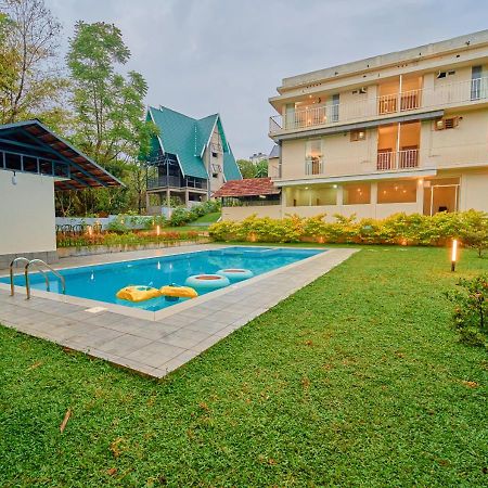 Glen Castle Vagamon Pool Resort By Voye Homes Exteriér fotografie