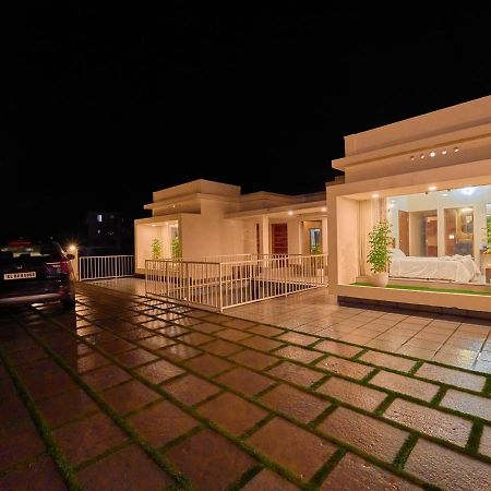 Glen Castle Vagamon Pool Resort By Voye Homes Exteriér fotografie