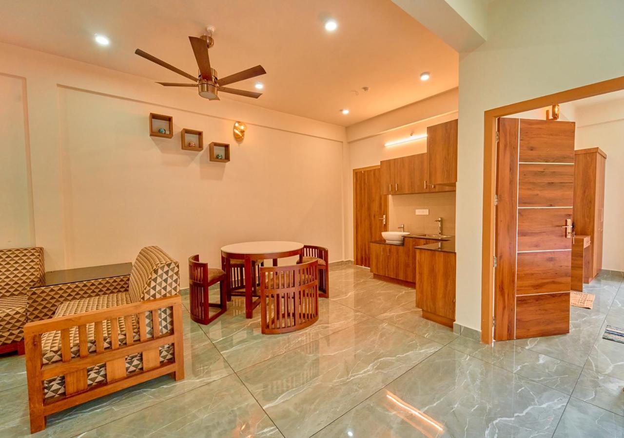 Glen Castle Vagamon Pool Resort By Voye Homes Exteriér fotografie